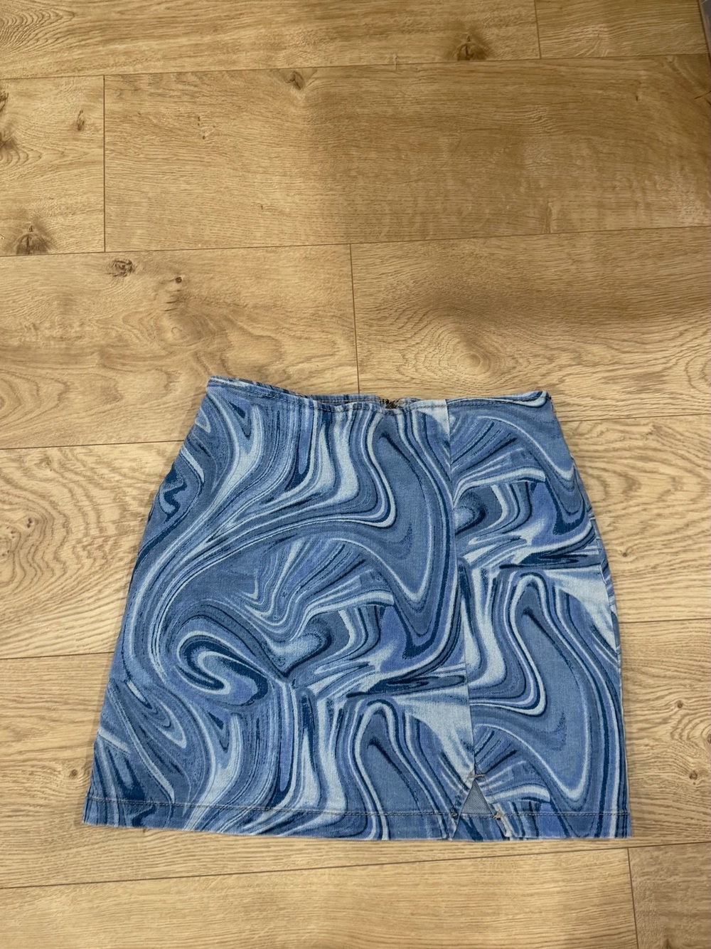 Forever 21 Blue Swirl Print Mini Skirt